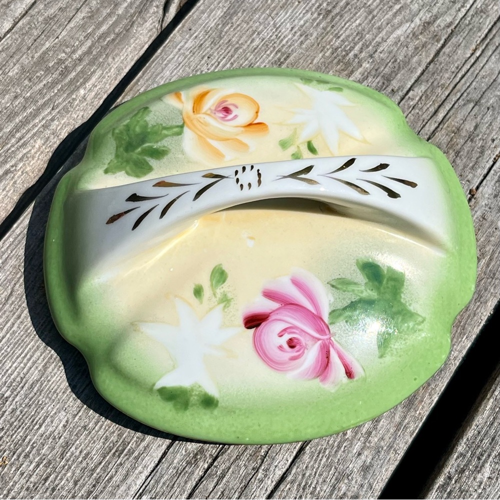 Vintage Limoges Hand Painted Floral China Lid Biscuit Cookie Jar Roses Canister - Picture 4 of 12